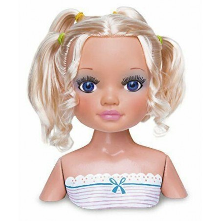 NANCY UN DIA DE SECRETOS BELLEZA RUBIA