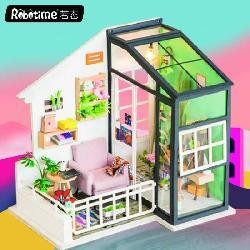 ROBOTOYS BALCONY DAYDREAMING